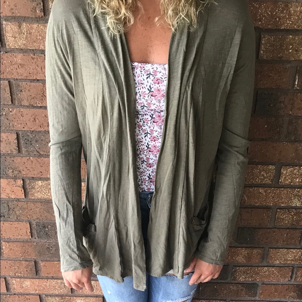Comfy & versatile cardigan!!